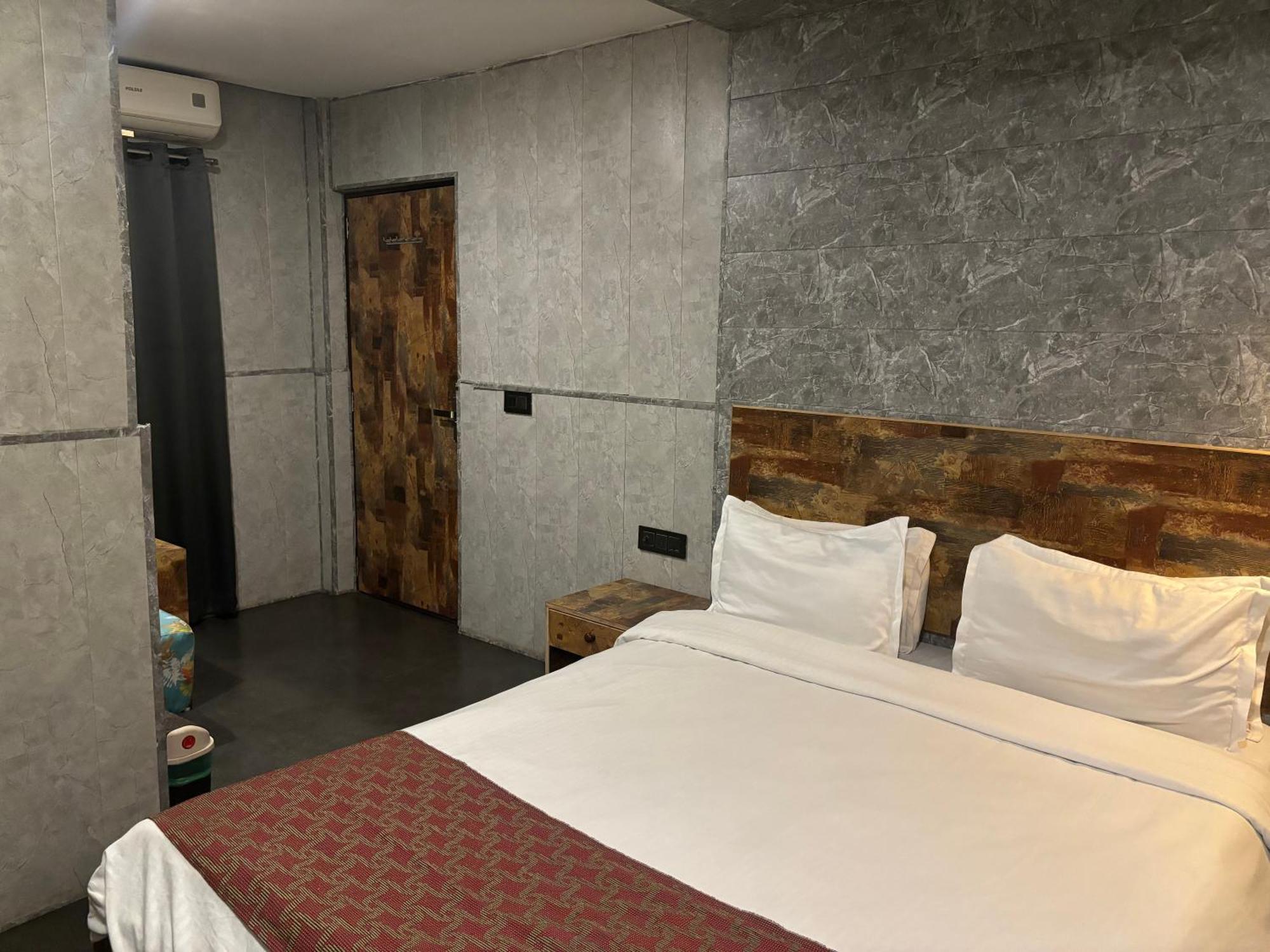 Aariv Inn Baga Beach 外观 照片